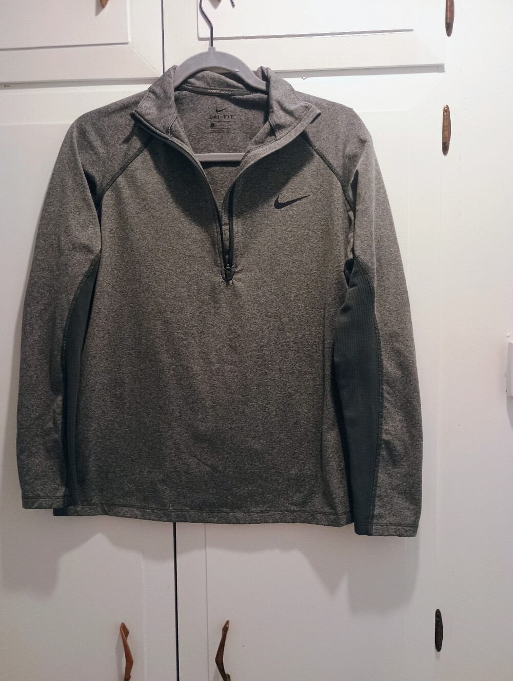 Nike Women's Gray Quarter-Zip Drifit Pullover